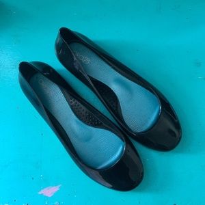 OKA b Black Taylor Flats size 7